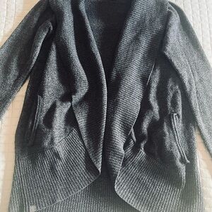 NEW Barefoot Dreams CozyChic Lite Round Cardigan in Carbon Sz Medium #T083